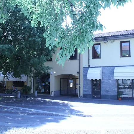 Corte Della Crisalide Ampio E Luminoso Bilocale In Centro Storico Appartement Cernusco Sul Naviglio